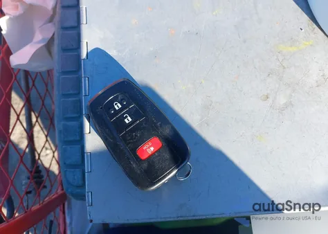 2016 Toyota Prius Two из США, поврежденный, VIN JTDKBRFU7G3017310